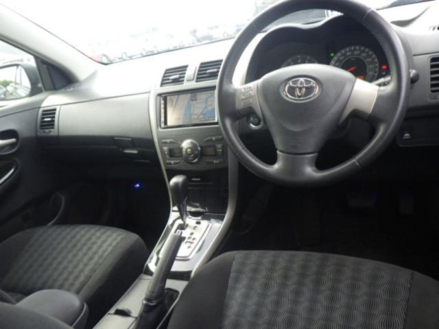 TOYOTA COROLLA FIELDER 2010