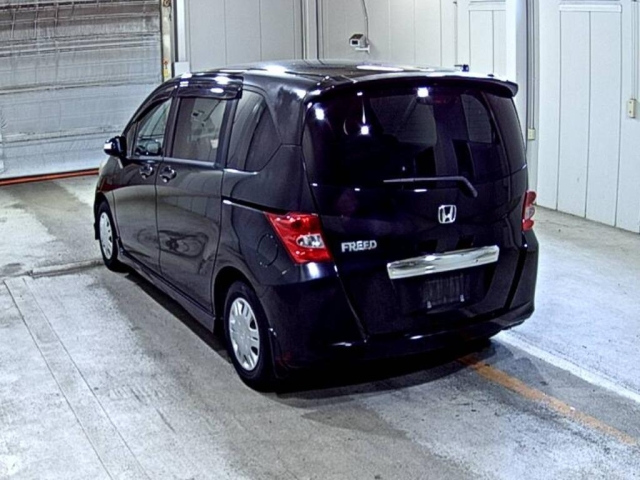 HONDA FREED 2008
