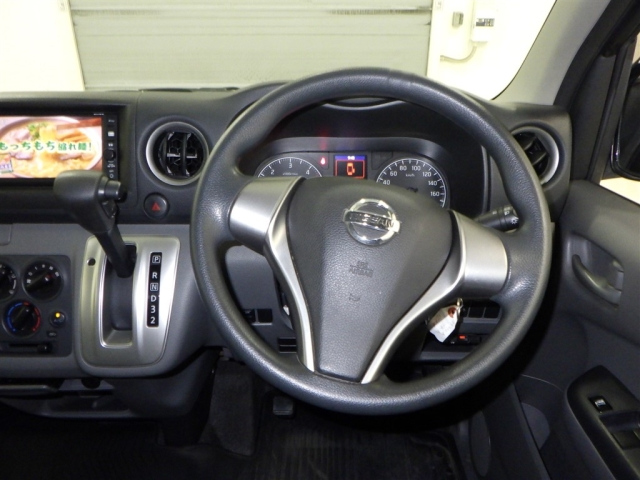 NISSAN CARAVAN VAN 2018