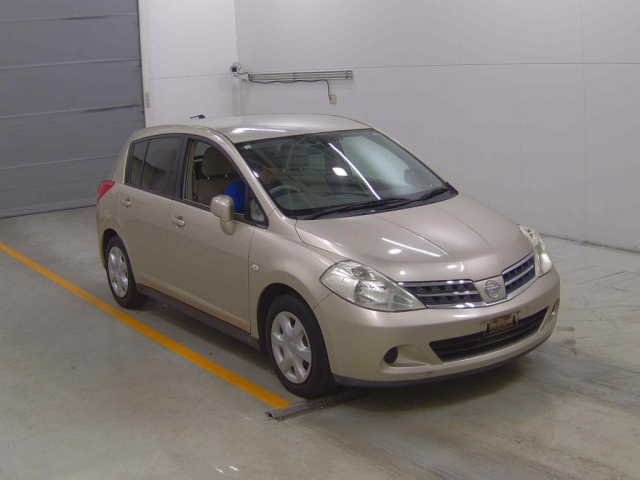 NISSAN TIIDA 2008
