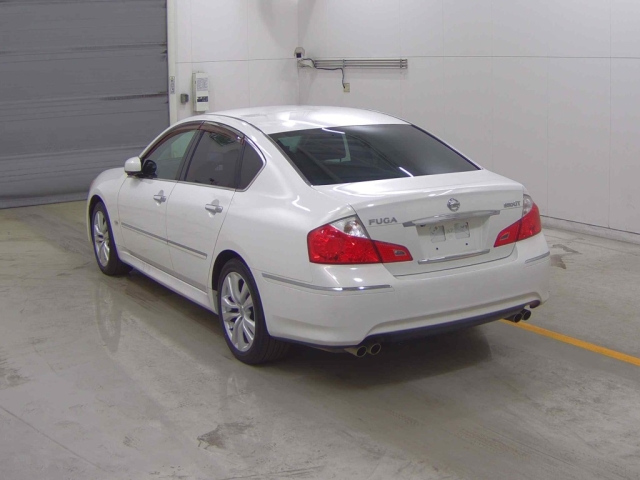 NISSAN FUGA 2009