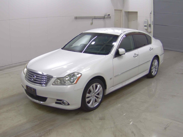 NISSAN FUGA 2009