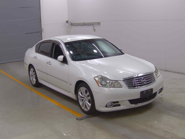 NISSAN FUGA 2009