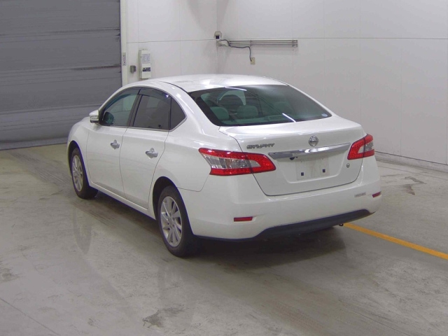 NISSAN SYLPHY 2016