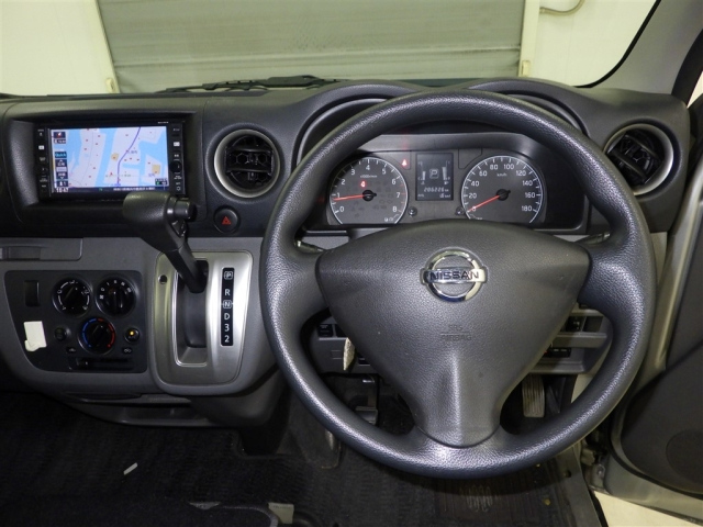 NISSAN CARAVAN VAN 2018