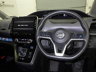 NISSAN SERENA 2020