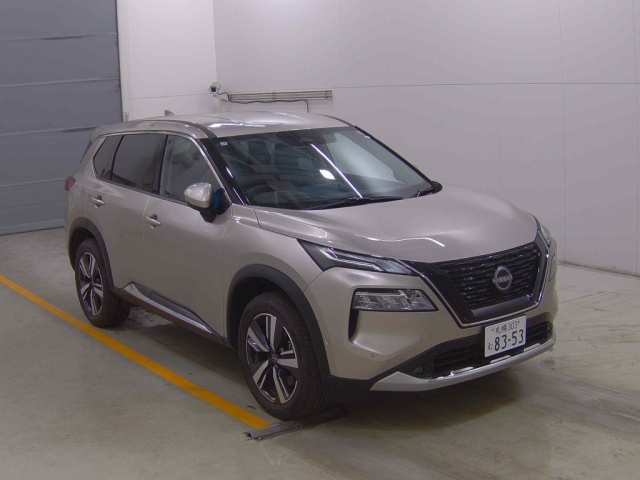NISSAN X-TRAIL 2025