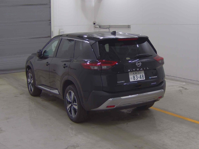 NISSAN X-TRAIL 2025