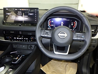 NISSAN X-TRAIL 2025