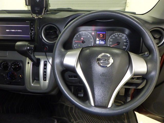 NISSAN CARAVAN VAN 2018