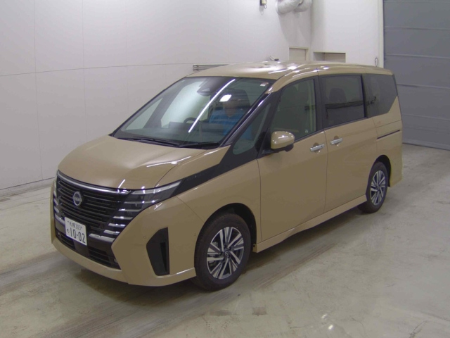 NISSAN SERENA 2025