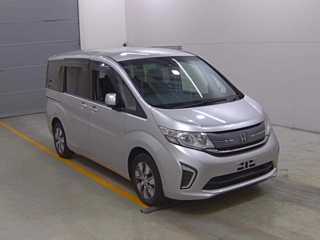HONDA STEP WAGON 2016