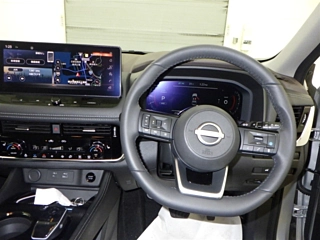 NISSAN X-TRAIL 2025