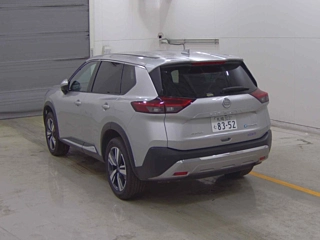 NISSAN X-TRAIL 2025
