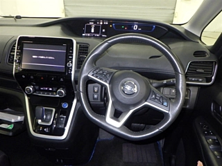 NISSAN SERENA 2018