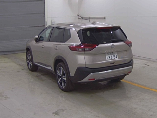 NISSAN X-TRAIL 2025