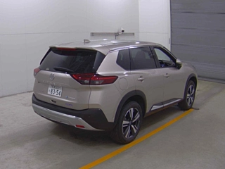 NISSAN X-TRAIL 2025