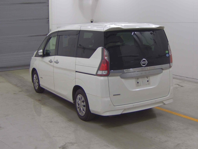 NISSAN SERENA 2019