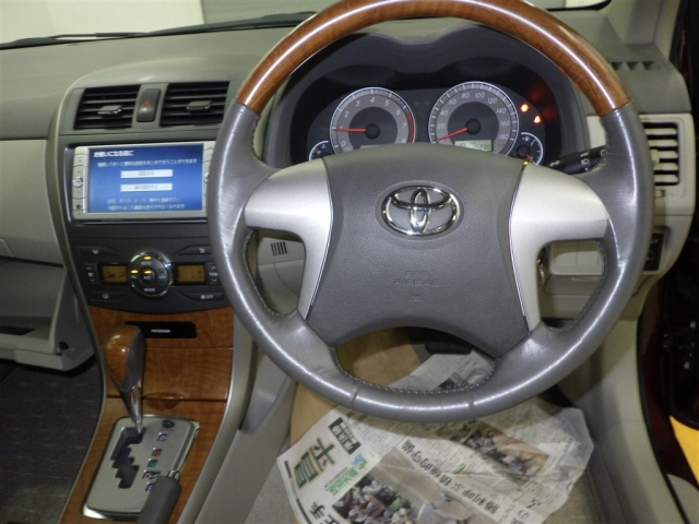 TOYOTA COROLLA AXIO 2010