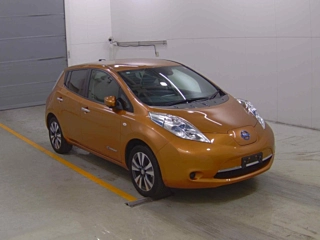 NISSAN LEAF 2017