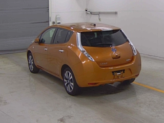 NISSAN LEAF 2017