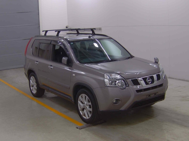 NISSAN X-TRAIL 2013