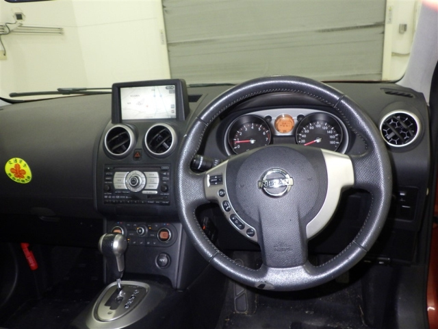 NISSAN DUALIS 2008
