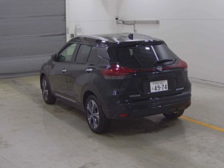 NISSAN KIX 2024