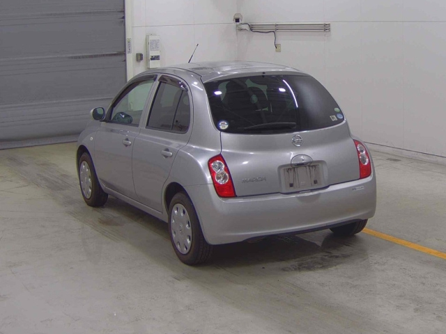 NISSAN MARCH 2010