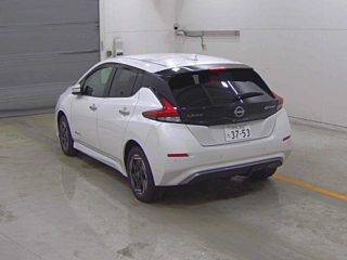 NISSAN LEAF 2024