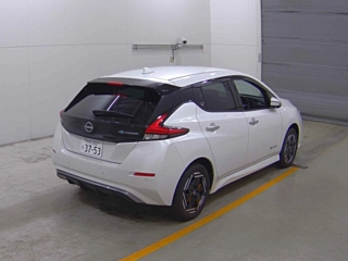 NISSAN LEAF 2024