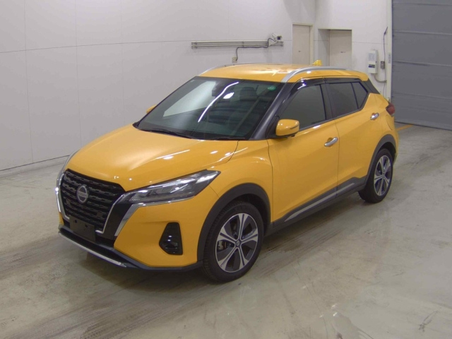 NISSAN KIX 2020