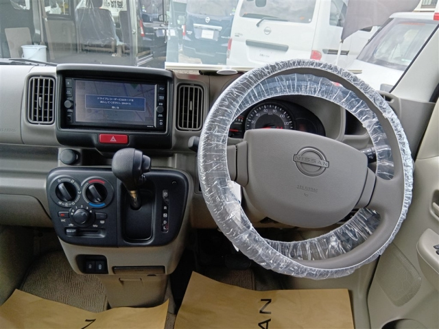 NISSAN CLIPPER VAN 2024
