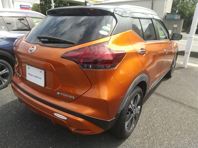 NISSAN KIX 2021