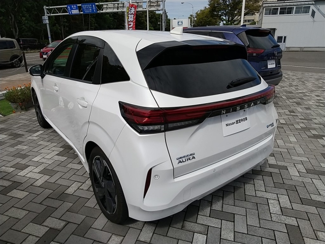 NISSAN AURA 2022