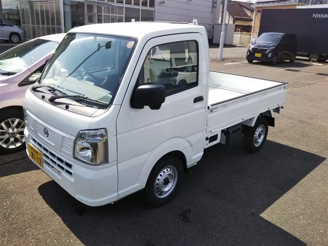 NISSAN CLIPPER TRUCK 2025