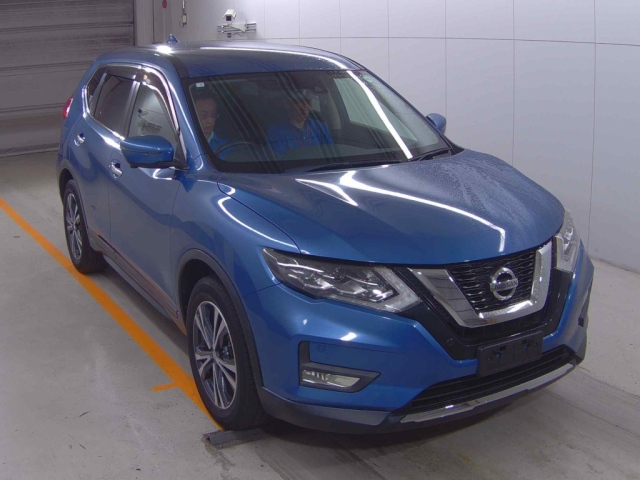 NISSAN X-TRAIL 2018
