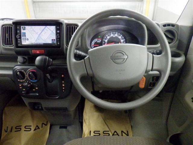 NISSAN CLIPPER VAN 2024
