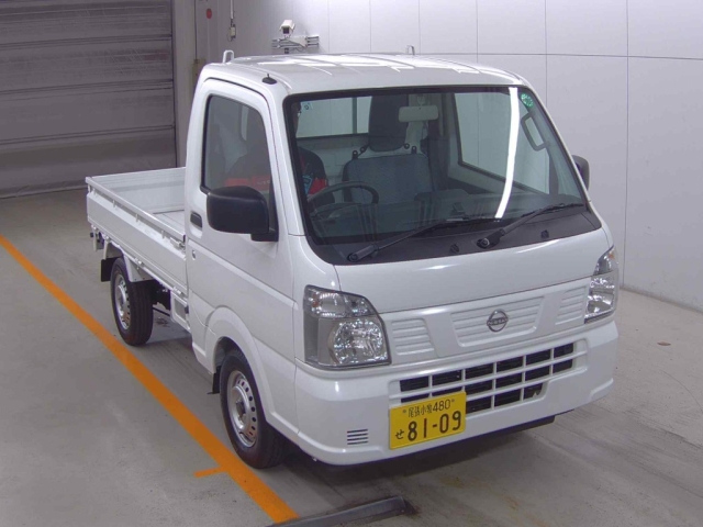NISSAN CLIPPER TRUCK 2024