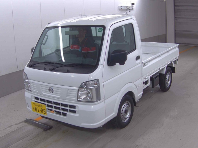 NISSAN CLIPPER TRUCK 2024