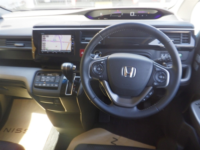 HONDA STEP WAGON 2022