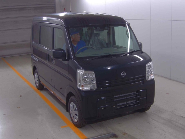 NISSAN CLIPPER VAN 2025