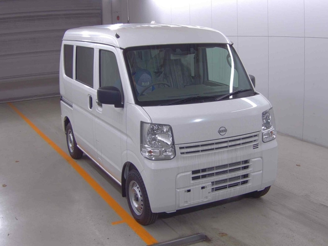NISSAN CLIPPER VAN 2025
