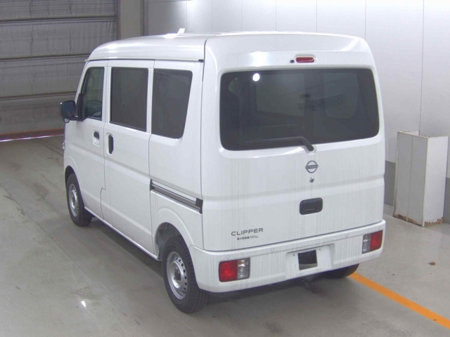 NISSAN CLIPPER VAN 2025