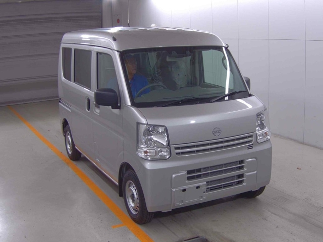 NISSAN CLIPPER VAN 2025