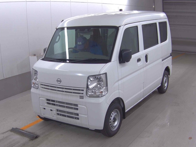 NISSAN CLIPPER VAN 2025
