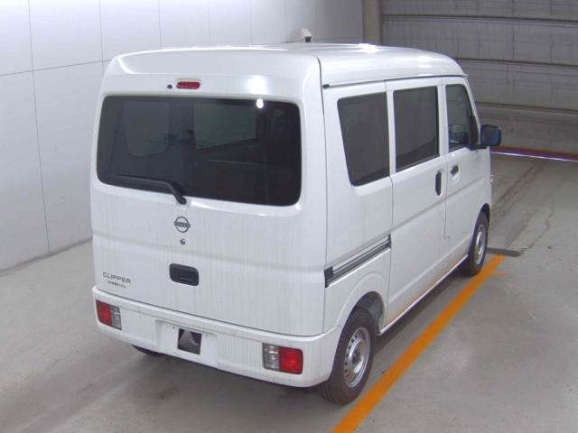 NISSAN CLIPPER VAN 2025