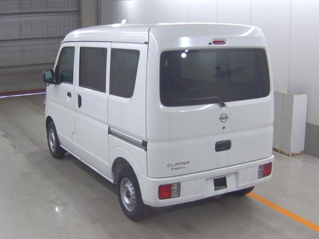 NISSAN CLIPPER VAN 2025