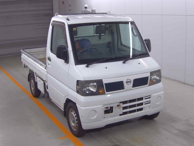 NISSAN CLIPPER TRUCK 2009