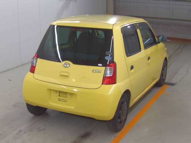 DAIHATSU ESSE 2010